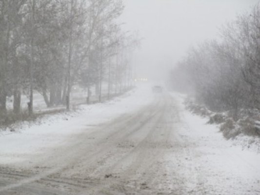Stare de URGENŢĂ în Bulgaria: drumuri închise, doi oameni morţi de frig